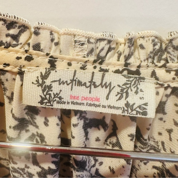 Intimately free people - Picture 4 of 6